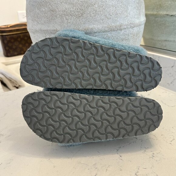 BIRKENSTOCK Arizona Big Buckle Genuine Shearling Slide Sandal in Faded Aqua - Picture 9 of 9